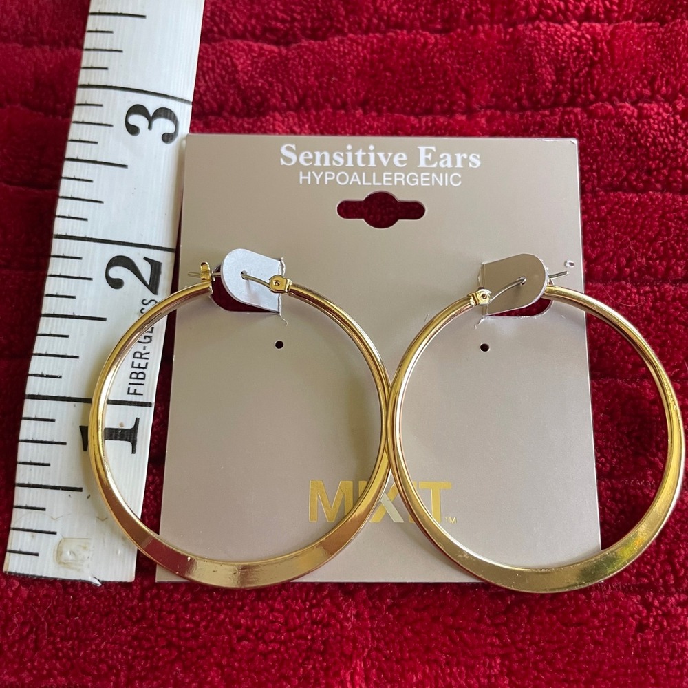 Mixit‎ Sensitive Ears Gold Tone 2 Inch Hoop Earrings Hypoallergenic Round Flat